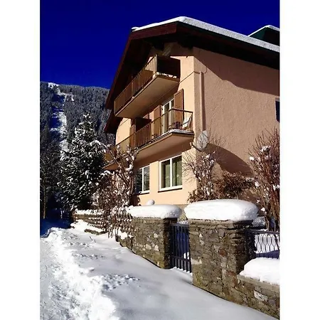 Charlotte Bed and Breakfast 3*