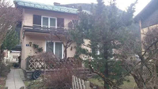 Charlotte Oda ve Kahvaltı Bad Gastein